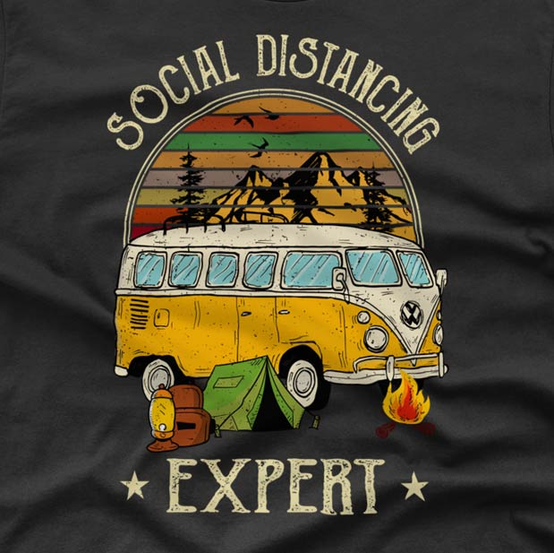 Social Distancing Expert - T-shirt